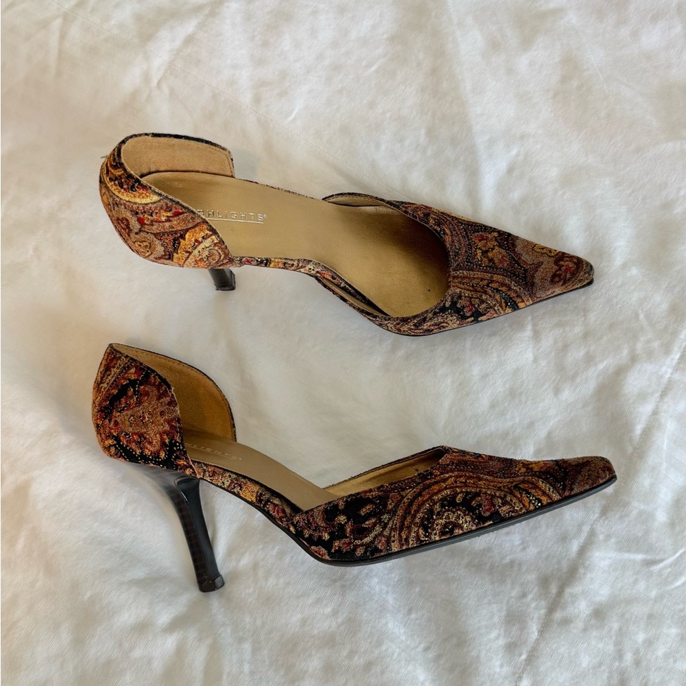 VTG Highlights Velveteen Floral Paisley Heels in Brown Gold and Tan 7.5 - Picture 4 of 6